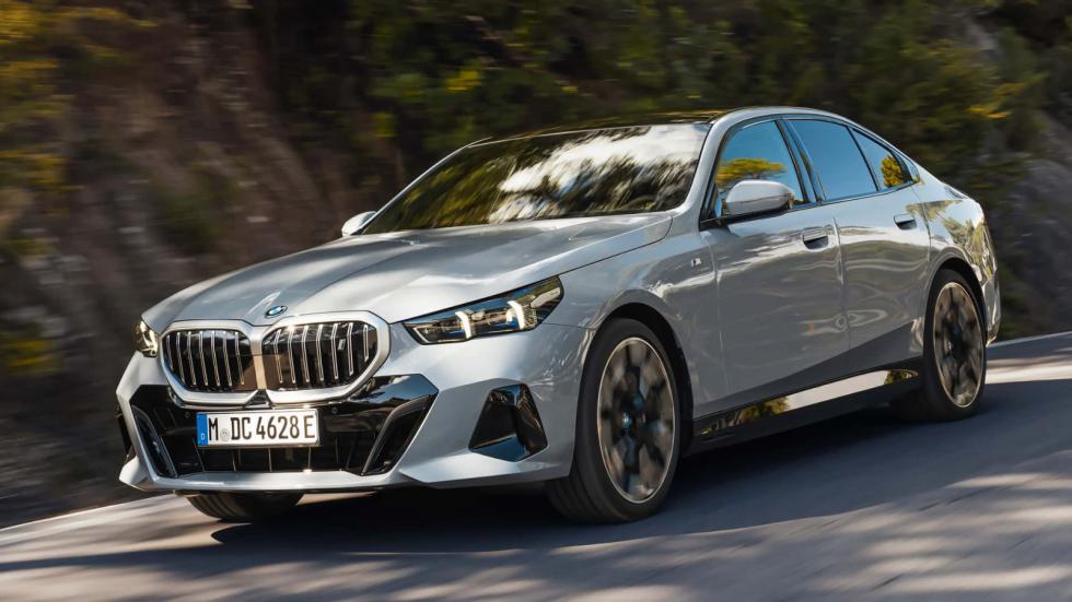 Νέα BMW Σειρά 5 πρώτη φορά ηλεκτρική, hi-tech με έως 601 άλογα